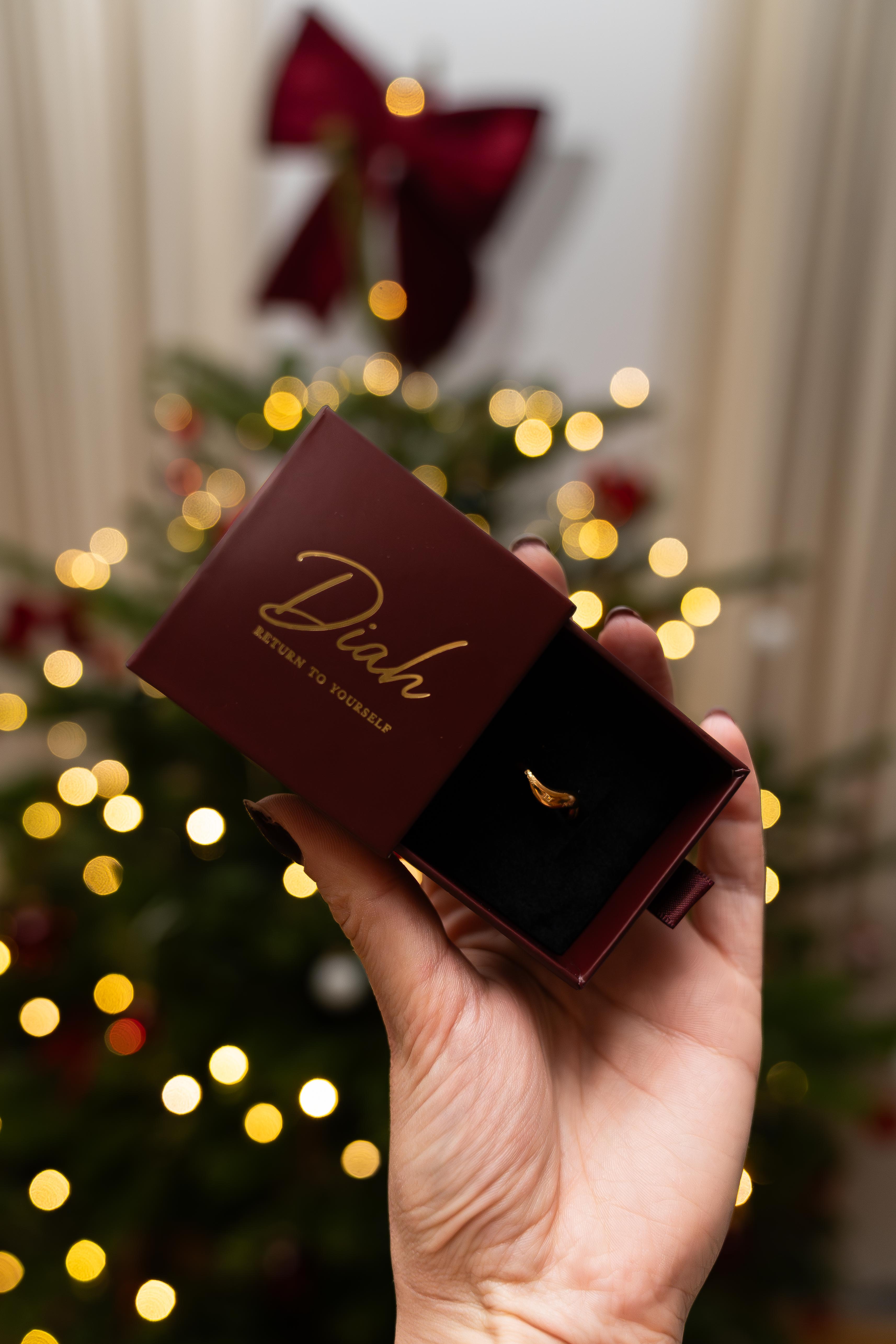 Sebaláskový prsteň